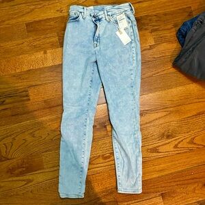 Good American Crossover Good Waist Jeans in Size 6/28